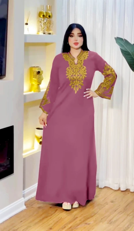 جلابيه قطن بياقه لون خمري مطرزه